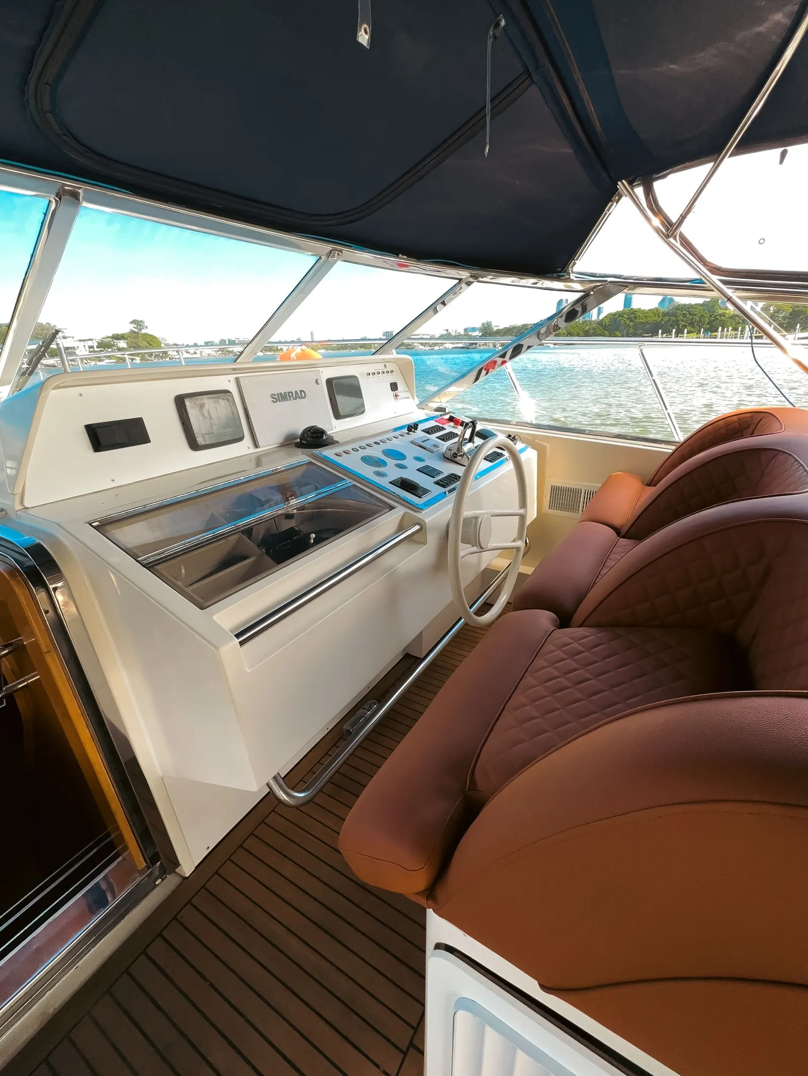 Forward deck lounge with wraparound seating