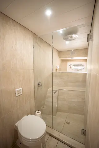 A guest bathroom on Bote Charters